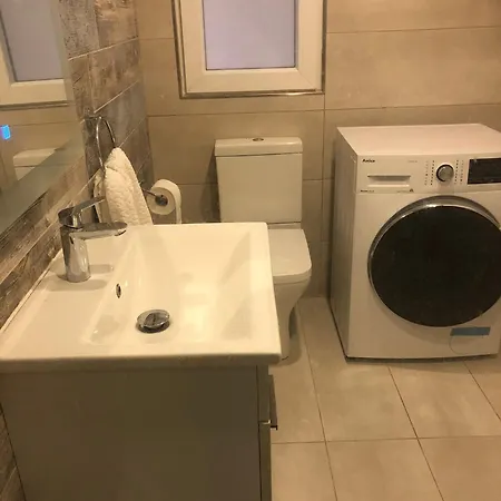 Gozo, Peaceful Retreat With Shared Pool Apartman Għasri