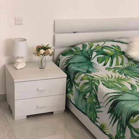 Apartament Gozo, Peaceful Retreat With Shared Pool *
