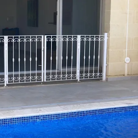 Gozo, Peaceful Retreat With Shared Pool アパート *