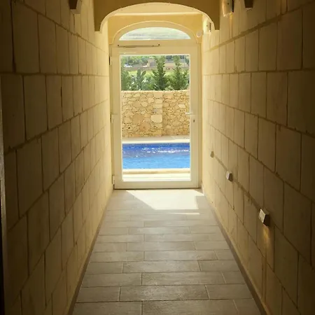 アパート Gozo, Peaceful Retreat With Shared Pool *