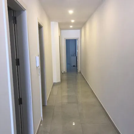 Gozo, Peaceful Retreat With Shared Pool Appartement Għasri