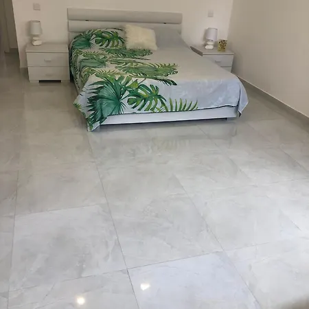 Appartement Gozo, Peaceful Retreat With Shared Pool Għasri