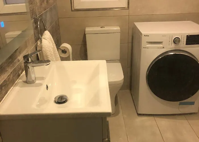 Gozo, Peaceful Retreat With Shared Pool Appartamento Għasri