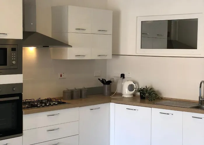 Gozo, Peaceful Retreat With Shared Pool * Għasri