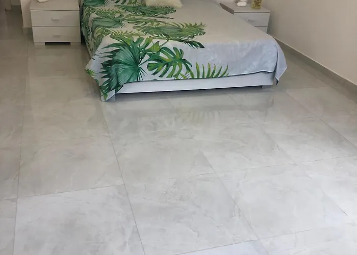 Appartamento Gozo, Peaceful Retreat With Shared Pool Għasri