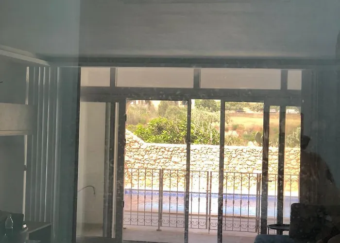 Gozo, Peaceful Retreat With Shared Pool * Għasri